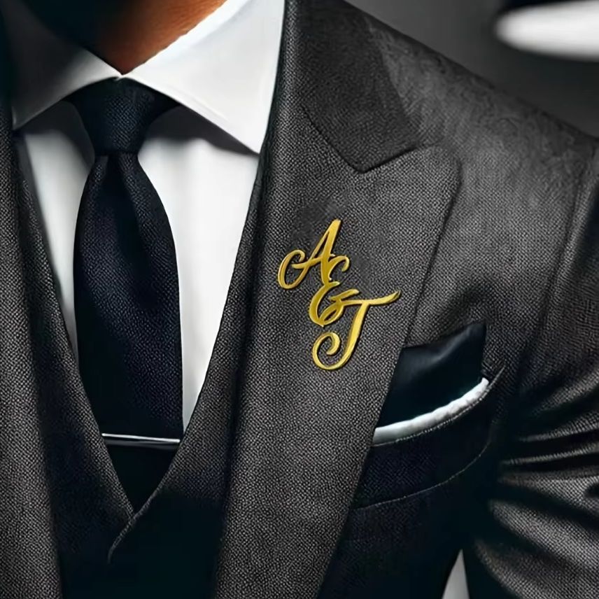 Özel Monogram İlk Adı Paslanma - Men Accessories Brooch incelemesi ve fiyatı